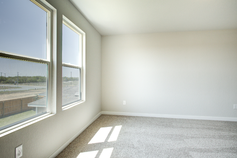 A room with windows.