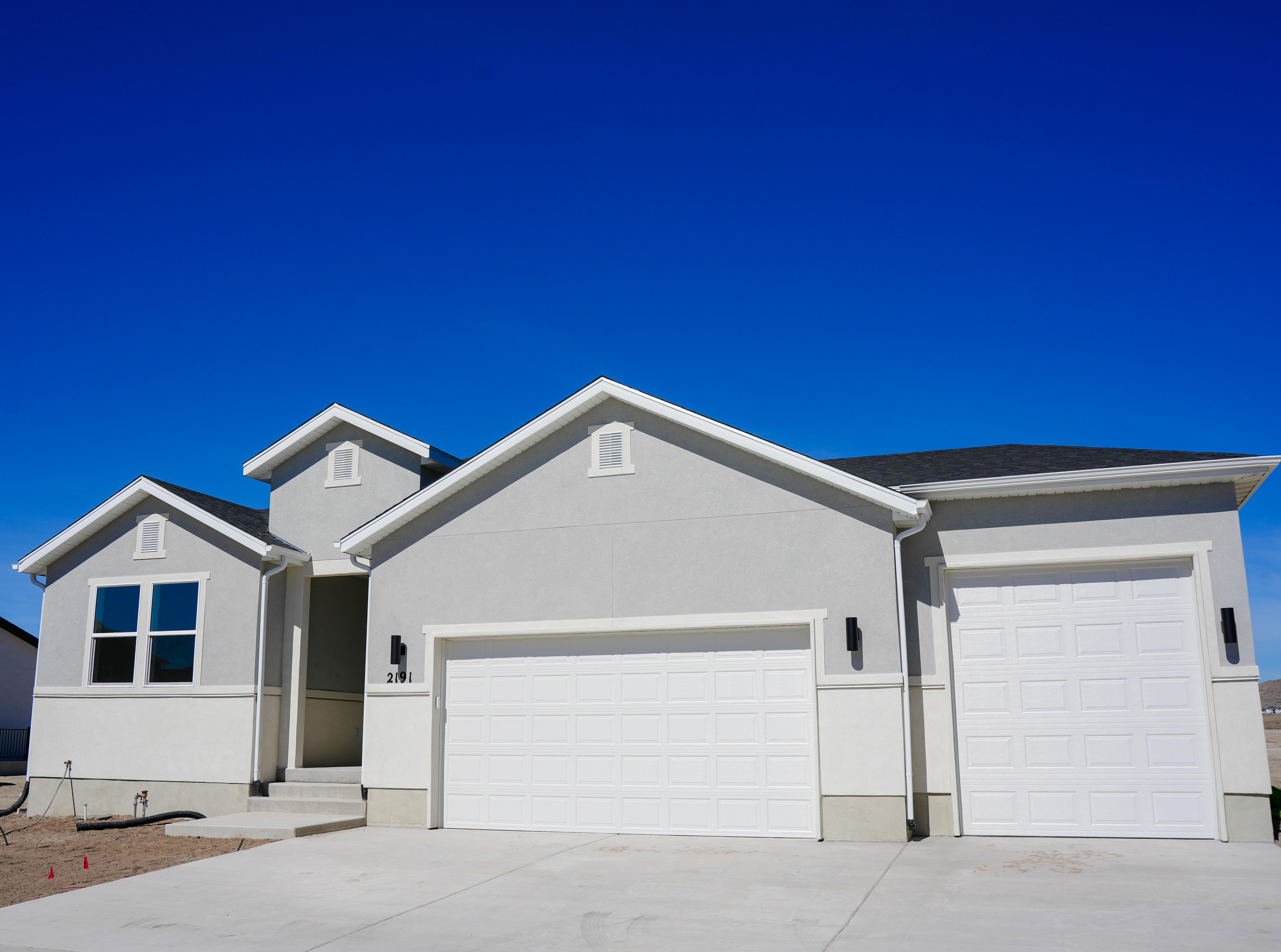 0620 2191 E Granite Lane